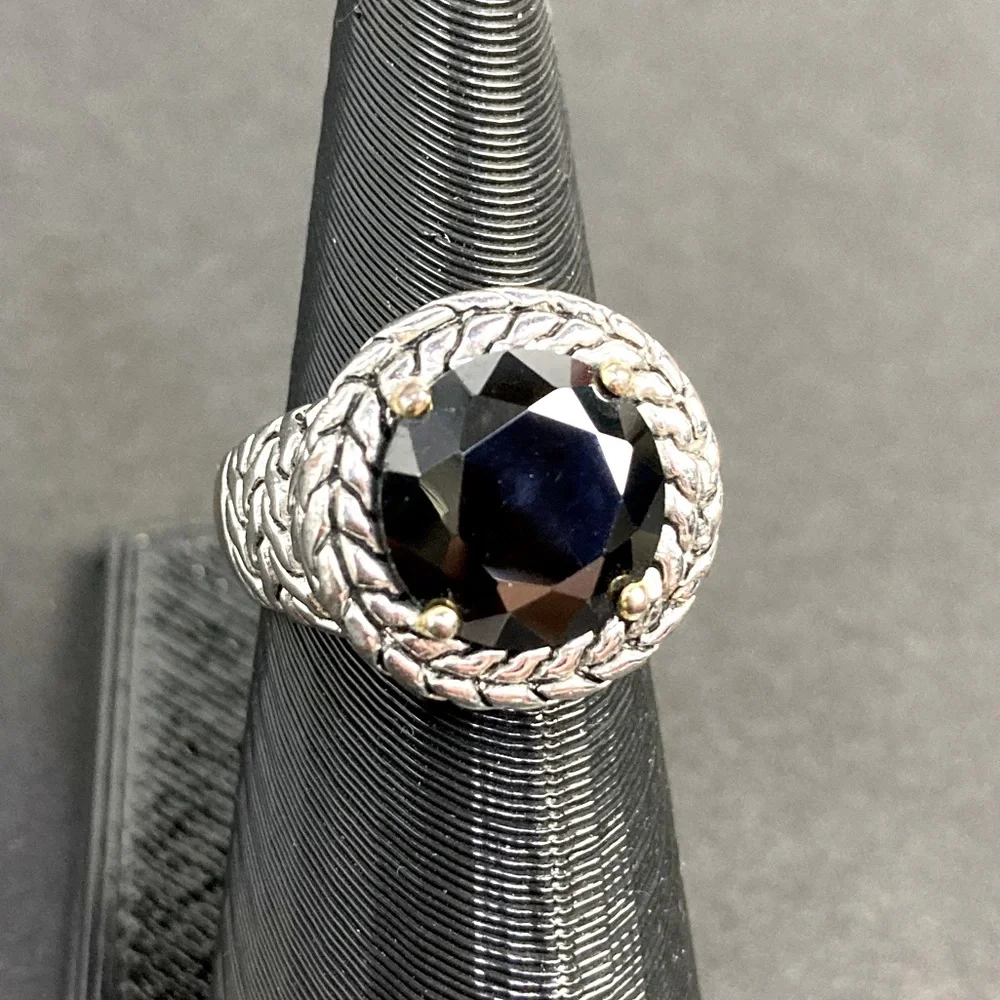 Silver-tone ring with black faceted crystal Sz 6.5